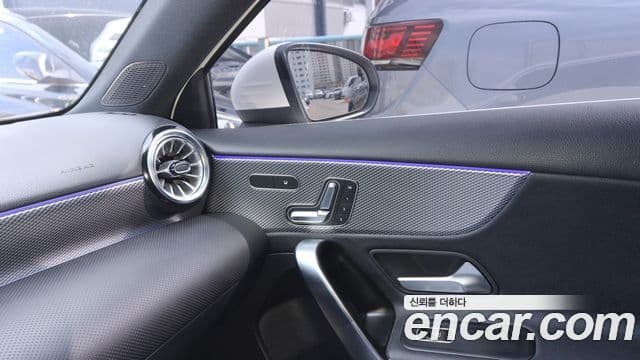 Mercedes-Benz A-Class 2022 — Şəkil 18/20