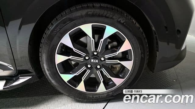 Kia Carnival 2021 — Şəkil 5/20