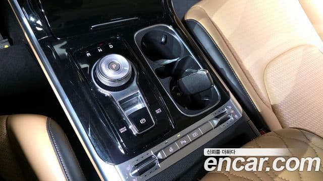 Kia Carnival 2021 — Şəkil 9/20