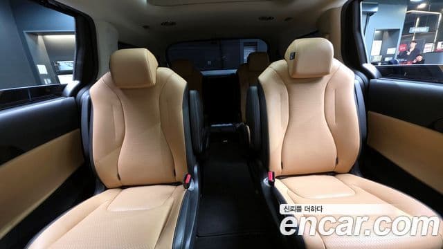 Kia Carnival 2021 — Şəkil 12/20