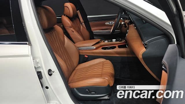 Genesis GV70 2022 — фото 9 из 20