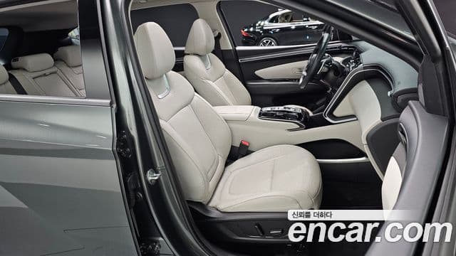 Hyundai Tucson Hybrid 2021 — ფოტო 17/20