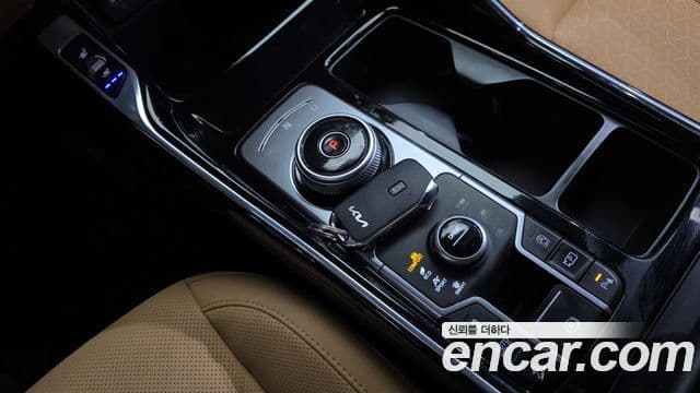 Kia Sorento 2023 — Şəkil 7/20