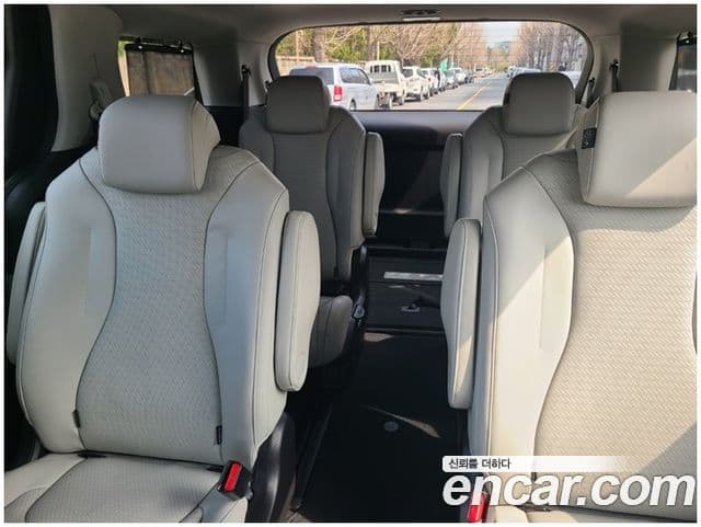 Kia Carnival 2022 — Фото 14/17
