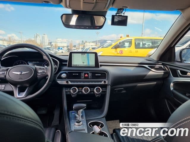 Genesis G70 2019 — фото 9 из 18