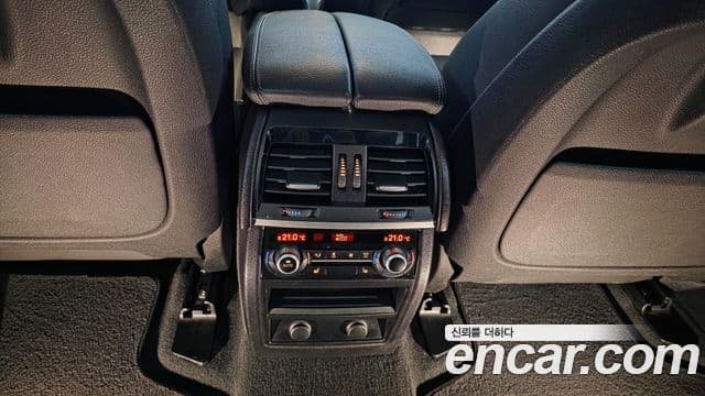 BMW X5 2018 — Photo 13/20