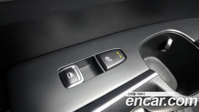 Kia Sorento 2023 — ფოტო 18/20