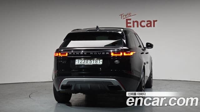 Land Rover Range Rover Velar 2019 — ფოტო 4/20