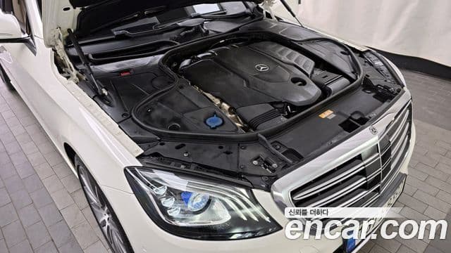 Mercedes-Benz S-Class 2018 — Фото 5/20