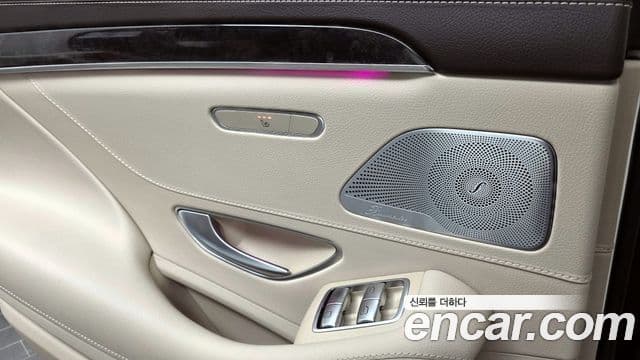 Mercedes-Benz S-Class 2018 — Фото 18/20