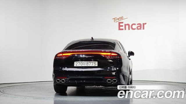 Kia Stinger 2021 — ფოტო 3/20