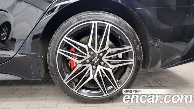 Kia Stinger 2021 — ფოტო 4/20