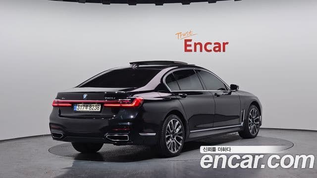 BMW 7 Series 2020 — Photo 9/20