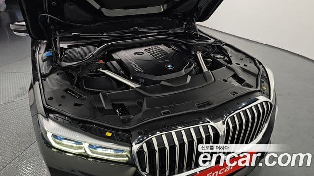 BMW 7 Series 2020 — Photo 10/20