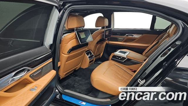 BMW 7 Series 2020 — Photo 8/20