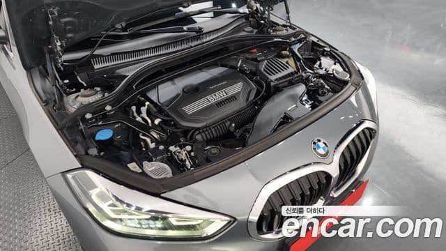BMW 1 Series 2022 — ფოტო 6/20