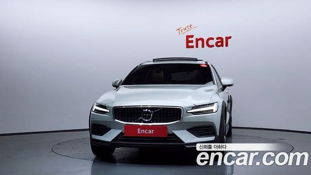 Volvo V60 Cross Country 2020 — Şəkil 3/20