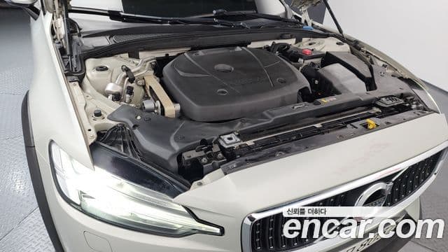 Volvo V60 Cross Country 2020 — Şəkil 6/20