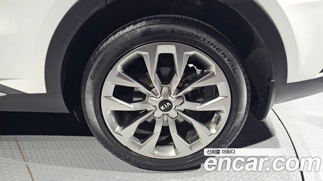 Kia Sorento 2020 — ფოტო 10/20