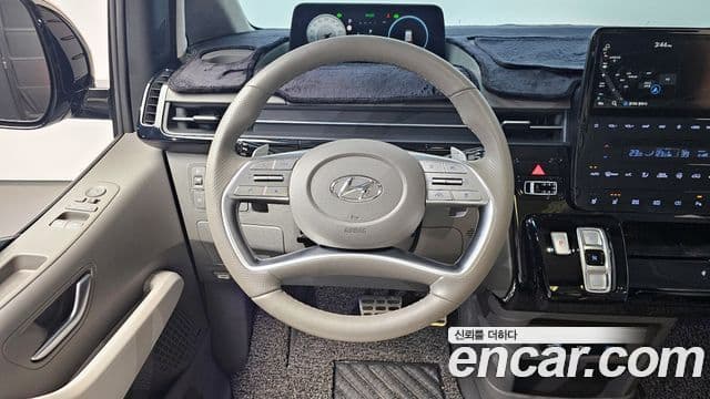 Hyundai Staria 2022 — Şəkil 13/20