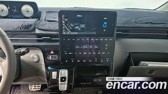 Hyundai Staria 2022 — Şəkil 14/20