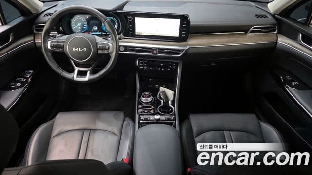 Kia K5 2022 — ფოტო 7/20