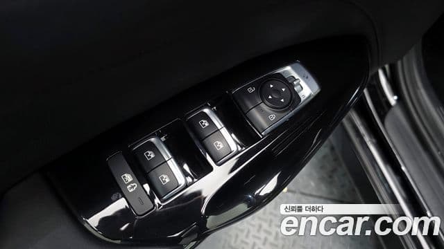 Kia K5 2022 — ფოტო 14/20
