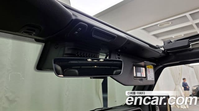 Jeep Wrangler 2021 — ფოტო 18/20
