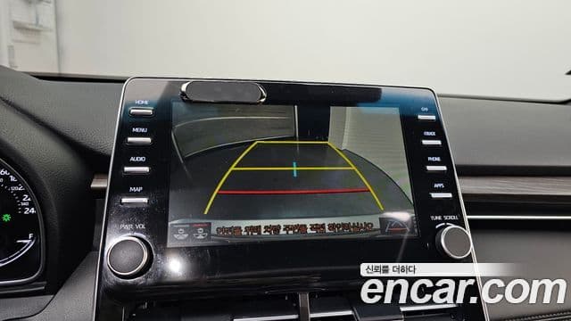 Toyota Avalon 2019 — ფოტო 15/20