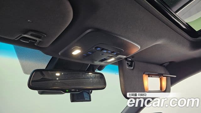 Toyota Avalon 2019 — ფოტო 18/20