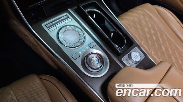 Genesis GV80 2020 — ფოტო 14/20