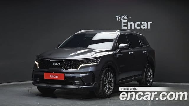 Kia Sorento 2021 — Фото 1/20