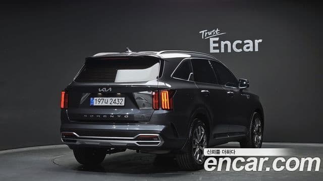 Kia Sorento 2021 — Фото 2/20