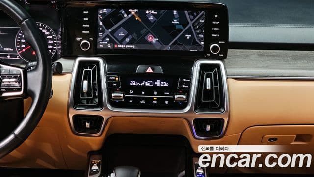 Kia Sorento 2021 — Фото 14/20