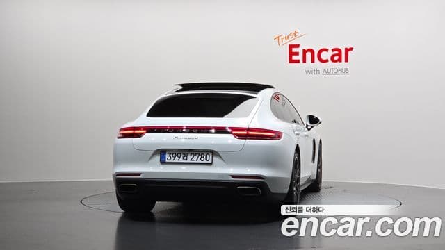 Porsche Panamera 2018 — Фото 4/20