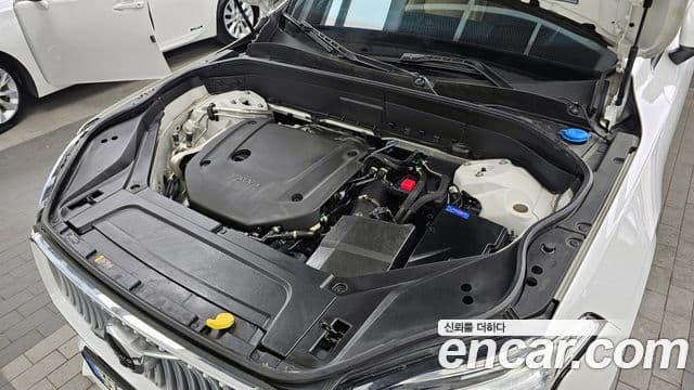 Volvo XC90 2022 — ფოტო 6/20