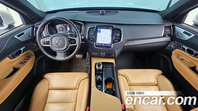 Volvo XC90 2022 — ფოტო 7/20