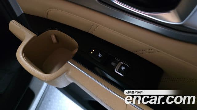 Kia Sorento 2020 — ფოტო 19/20