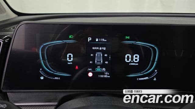 Kia Sportage 2022 — ფოტო 8/20