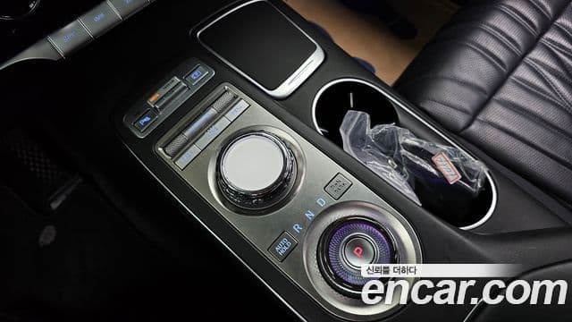 Genesis GV70 2021 — Şəkil 7/20