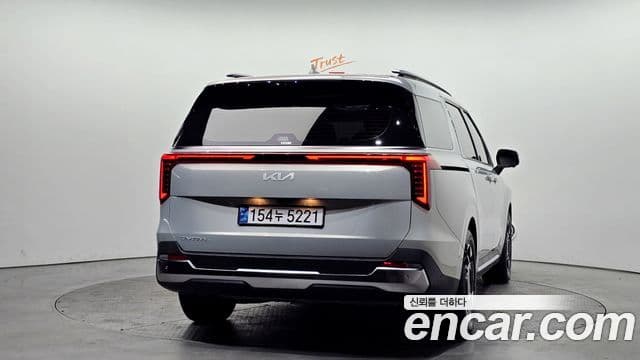 Kia Carnival 2024 — ფოტო 4/20