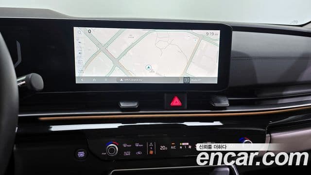 Kia Carnival 2024 — фото 14 из 20