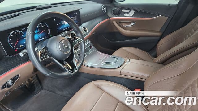 Mercedes-Benz E-Class 2022 — Şəkil 13/18