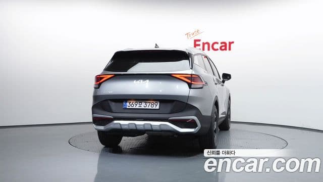 Kia Sportage 2022 — ფოტო 4/20