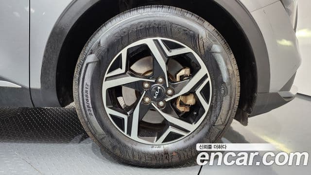 Kia Sportage 2022 — ფოტო 5/20