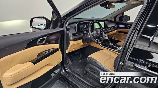 Kia Carnival 2023 — ფოტო 10/20