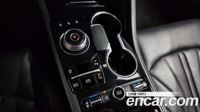 Kia K5 2020 — Şəkil 9/20