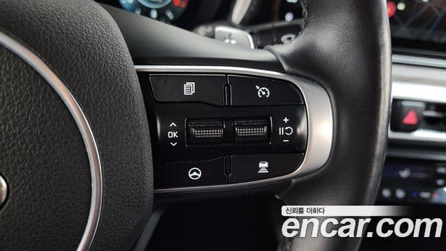Kia K5 2020 — Şəkil 17/20