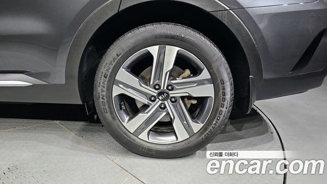 Kia Sorento 2020 — ფოტო 5/20