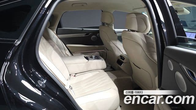 Genesis Electrified G80 2024 — Şəkil 12/20